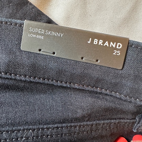 **NWT** J Brand Super Skinny Jeans/Leggins in Pitch - Size 25 - Picture 9 of 11